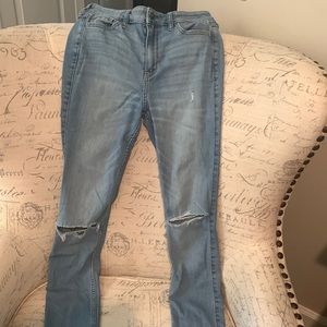 Hollister jeans, juniors size 3